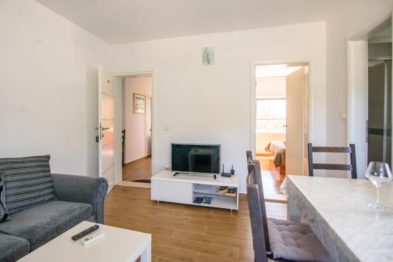 Maranovići Accomodation Stermasi מראה חיצוני תמונה