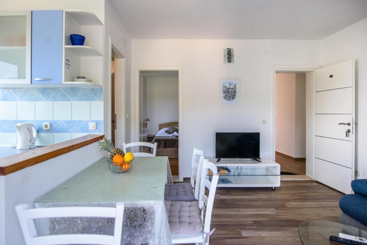 Maranovići Accomodation Stermasi מראה חיצוני תמונה