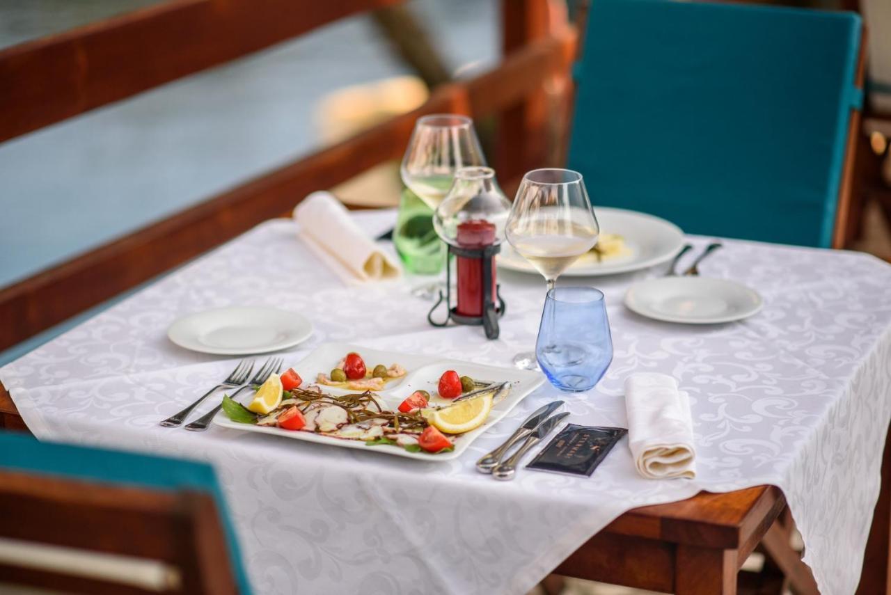 Maranovići Accomodation Stermasi מראה חיצוני תמונה